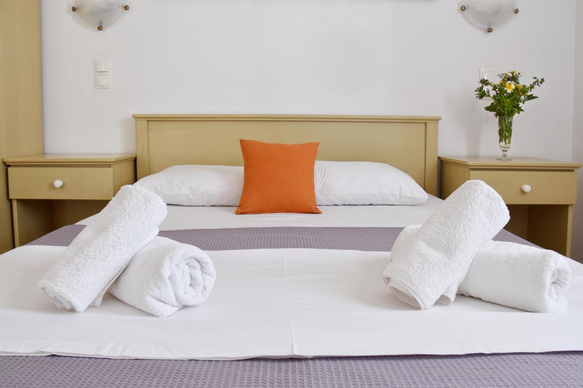 Captain Apartments Paros Náousa Room photo
