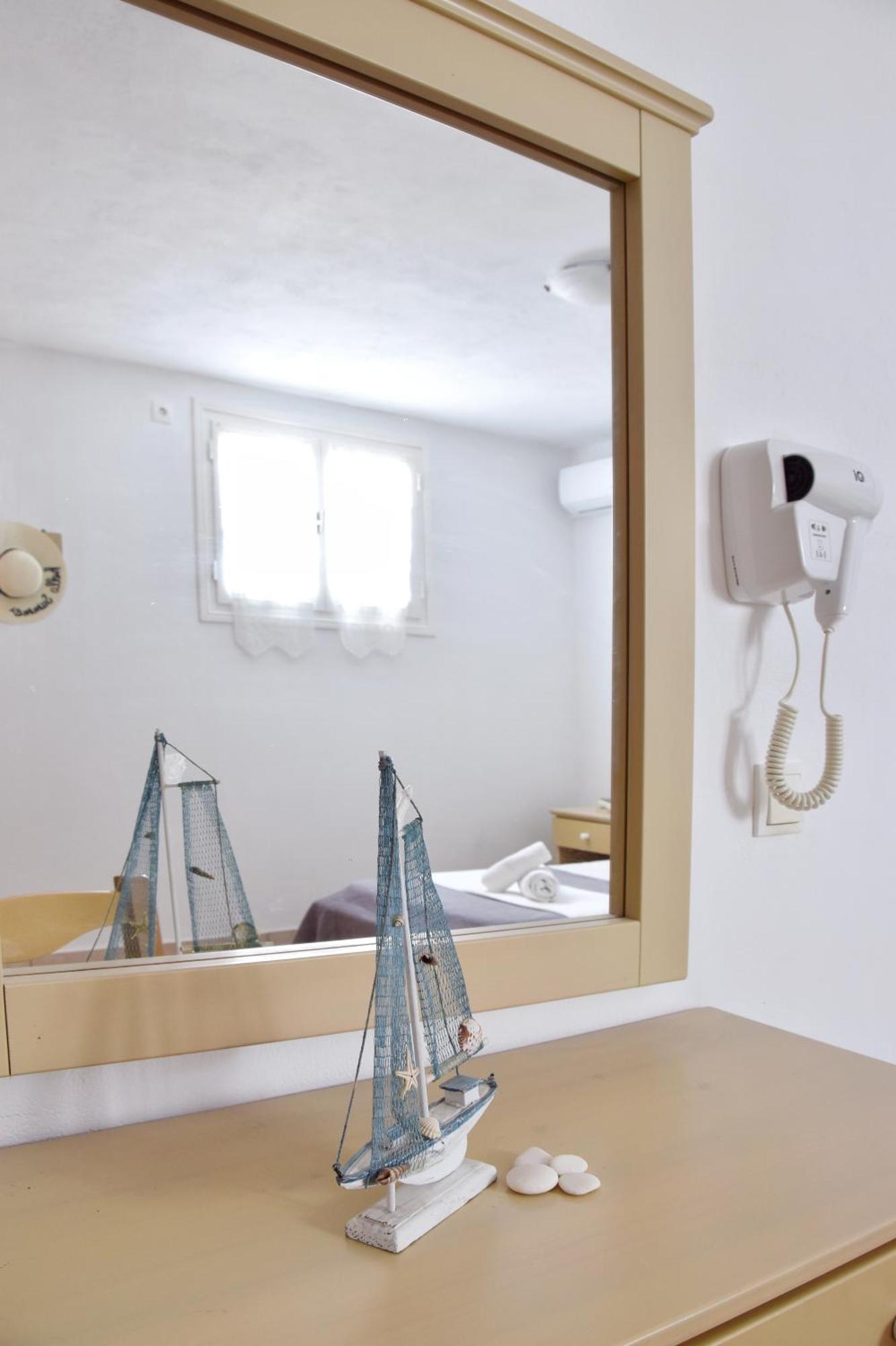 Captain Apartments Paros Náousa Room photo